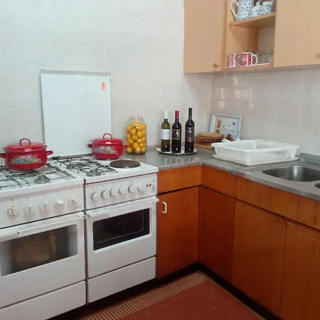 Ana Apartment Broce