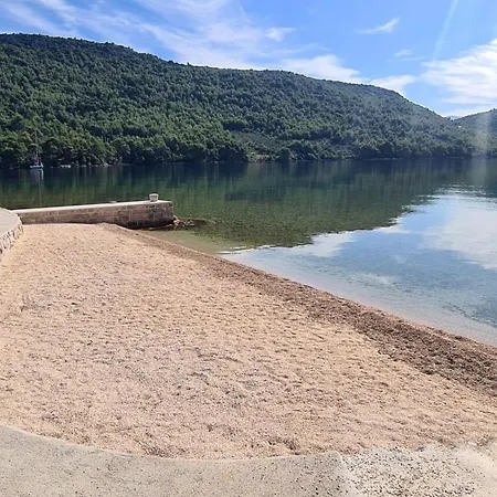 Διαμέρισμα Ana Broce